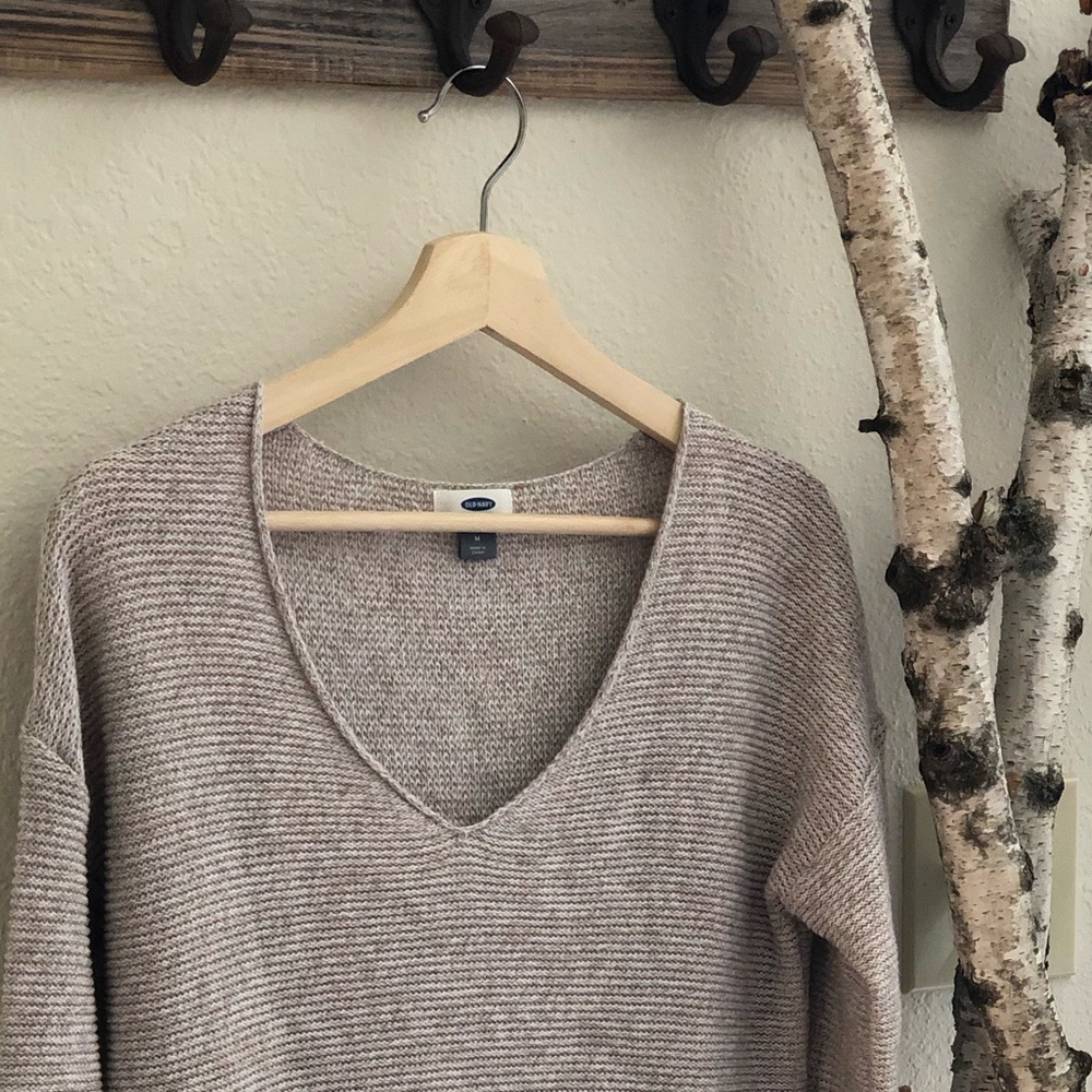 Beige knit sweater - Picture 2 of 3